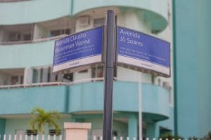 Placa Jô Soares e Bussunda do Caceta & Planeta.