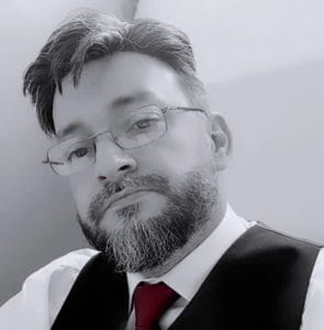 Professor Lucy Braga