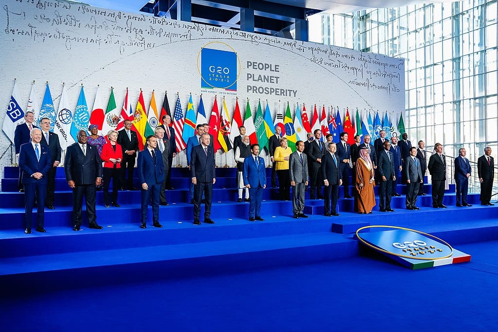 family-photo-of-the-2021-g-20-rome-summit