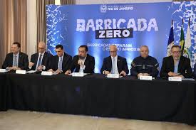Forças de segurança do RJ avançam na “Operação Barricada Zero” com prisões e apreensões