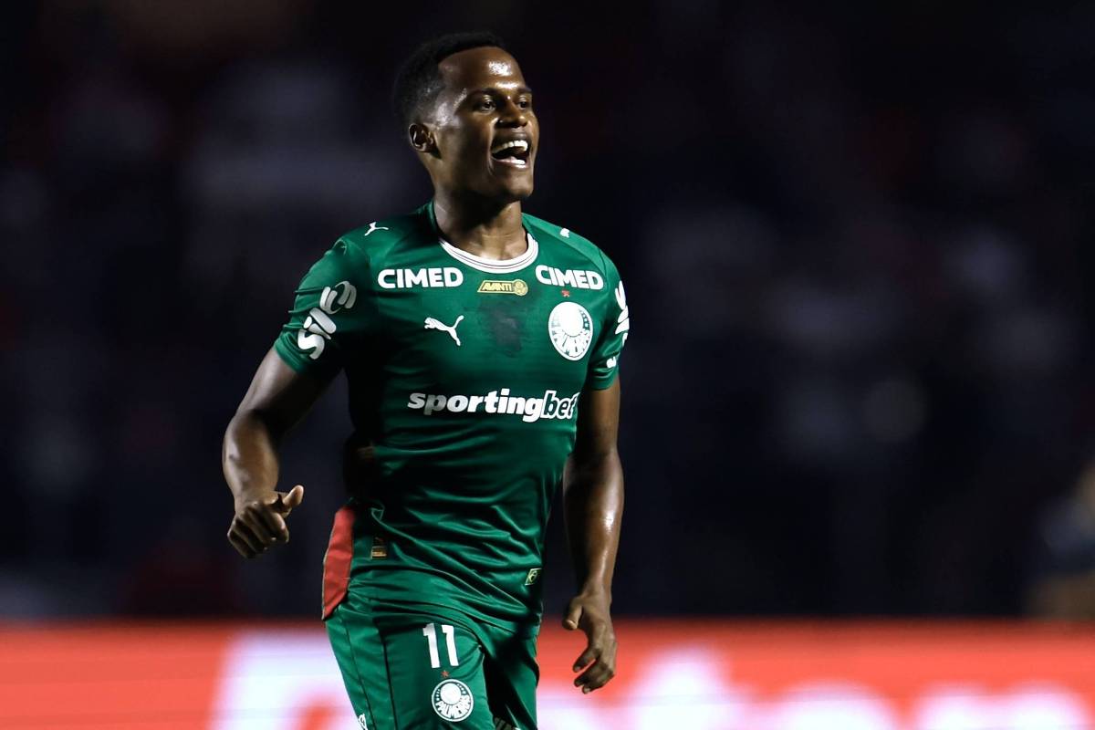 Palmeiras assume a liderança isolada do Brasileirão após vitória sobre o São Paulo