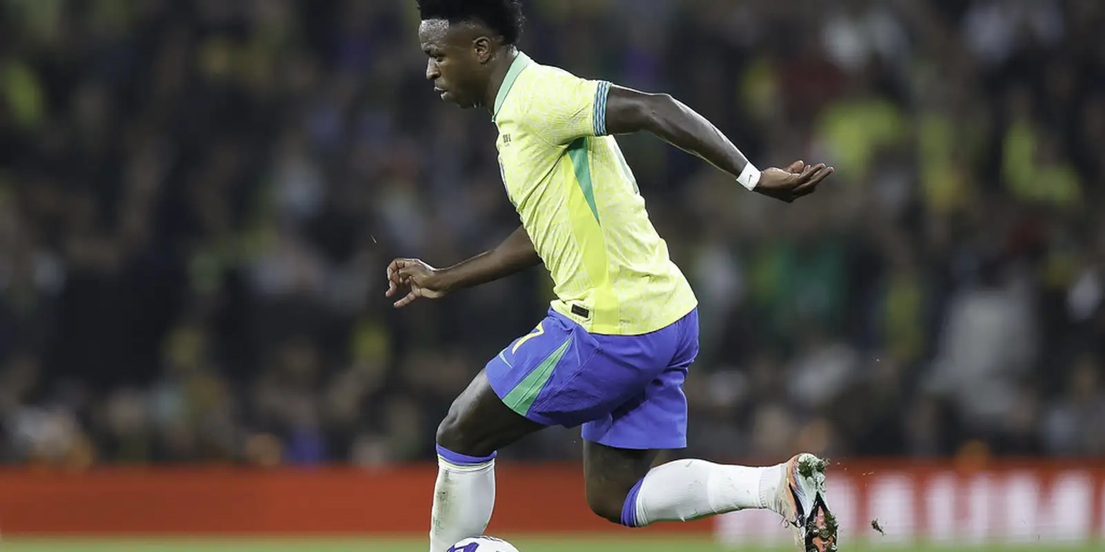 Brasil realiza amistoso contra França na reta final da preparação para a Copa do Mundo