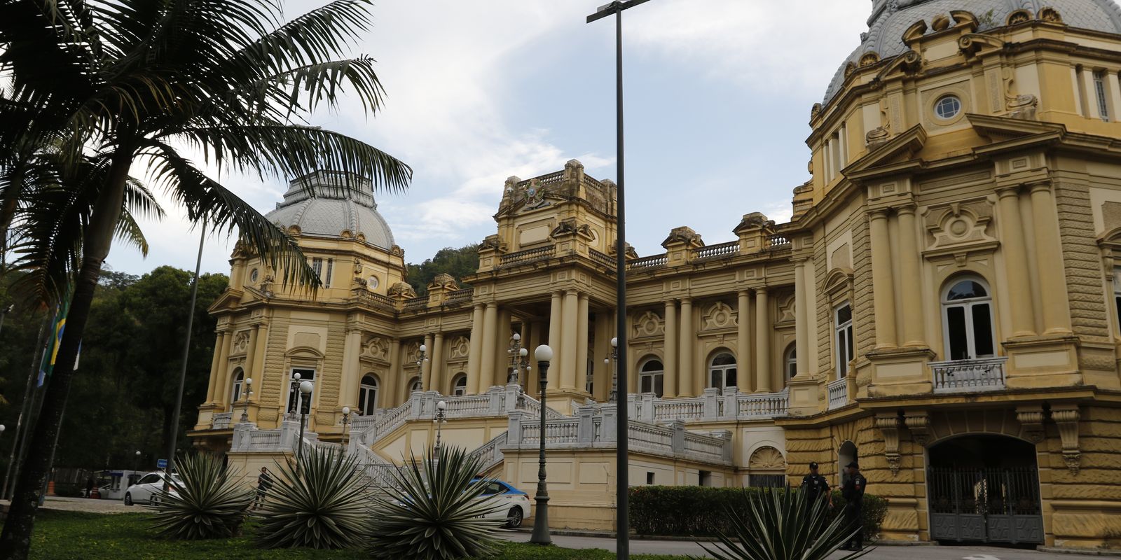 Renúncia de Castro no Rio de Janeiro