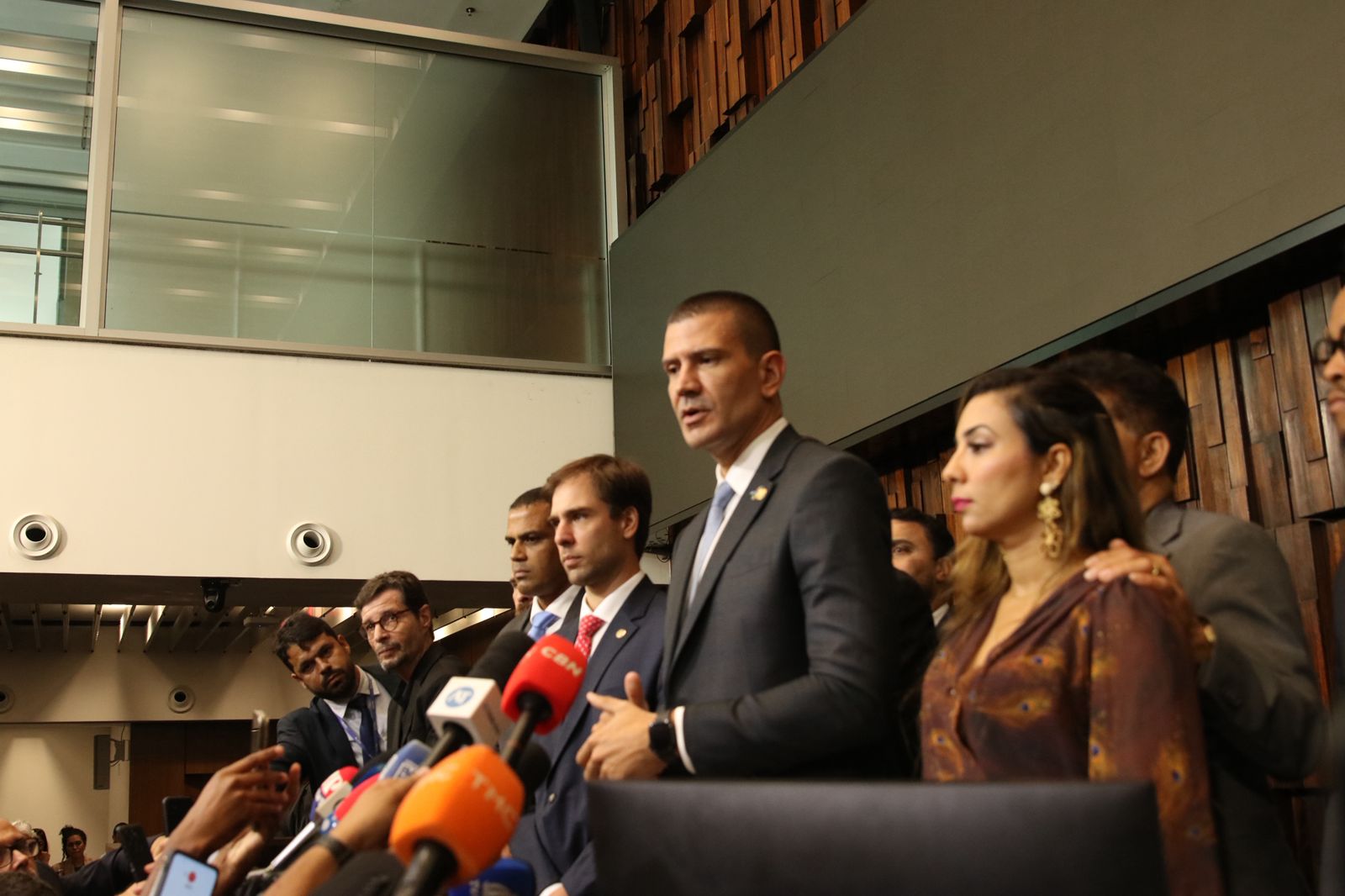 Douglas Ruas é eleito presidente da Alerj em sessão marcada por novos desafios no RJ