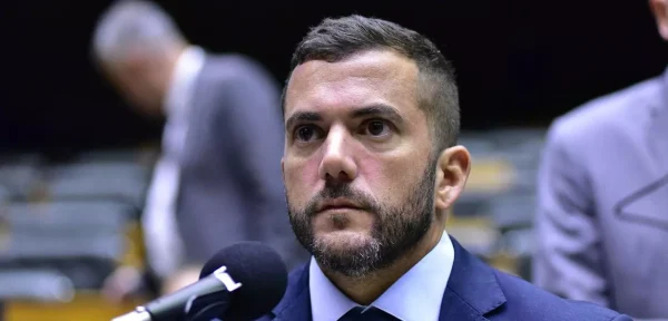 PGE se manifesta pela inelegibilidade do deputado federal Carlos Jordy em processo eleitoral de Niterói