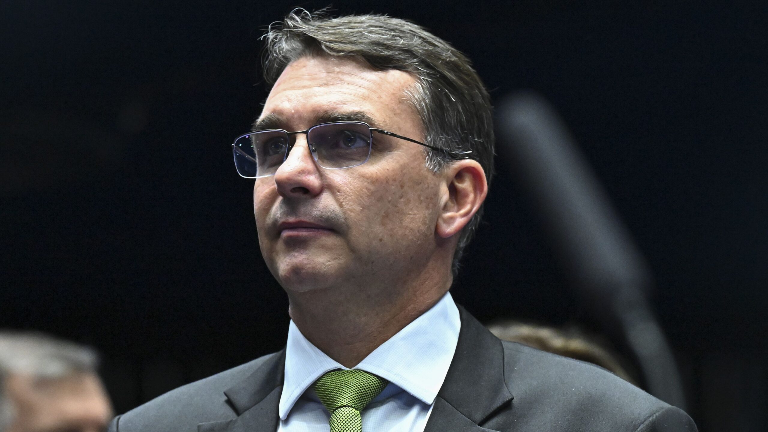 Áudio de Flávio Bolsonaro a Vorcaro pode gerar investigação sobre filme no TSE