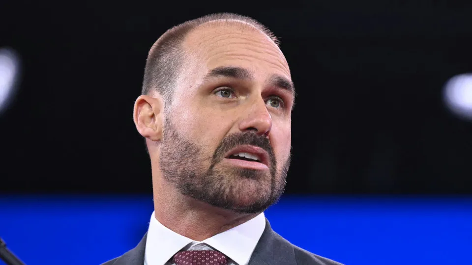 Eduardo Bolsonaro atua como produtor-executivo de filme sobre ex-presidente dos EUA