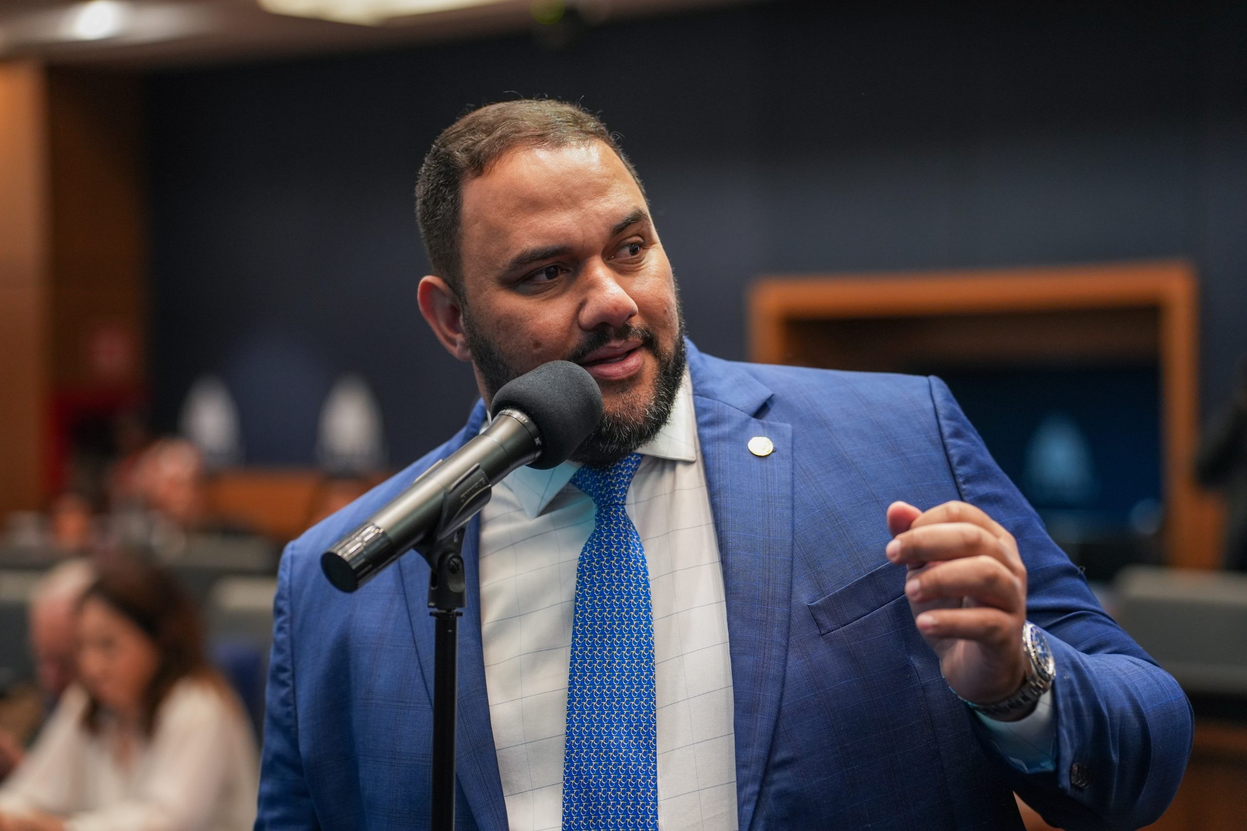 Alerj exonera assessores e chefe de gabinete de Thiago Rangel após sua prisão