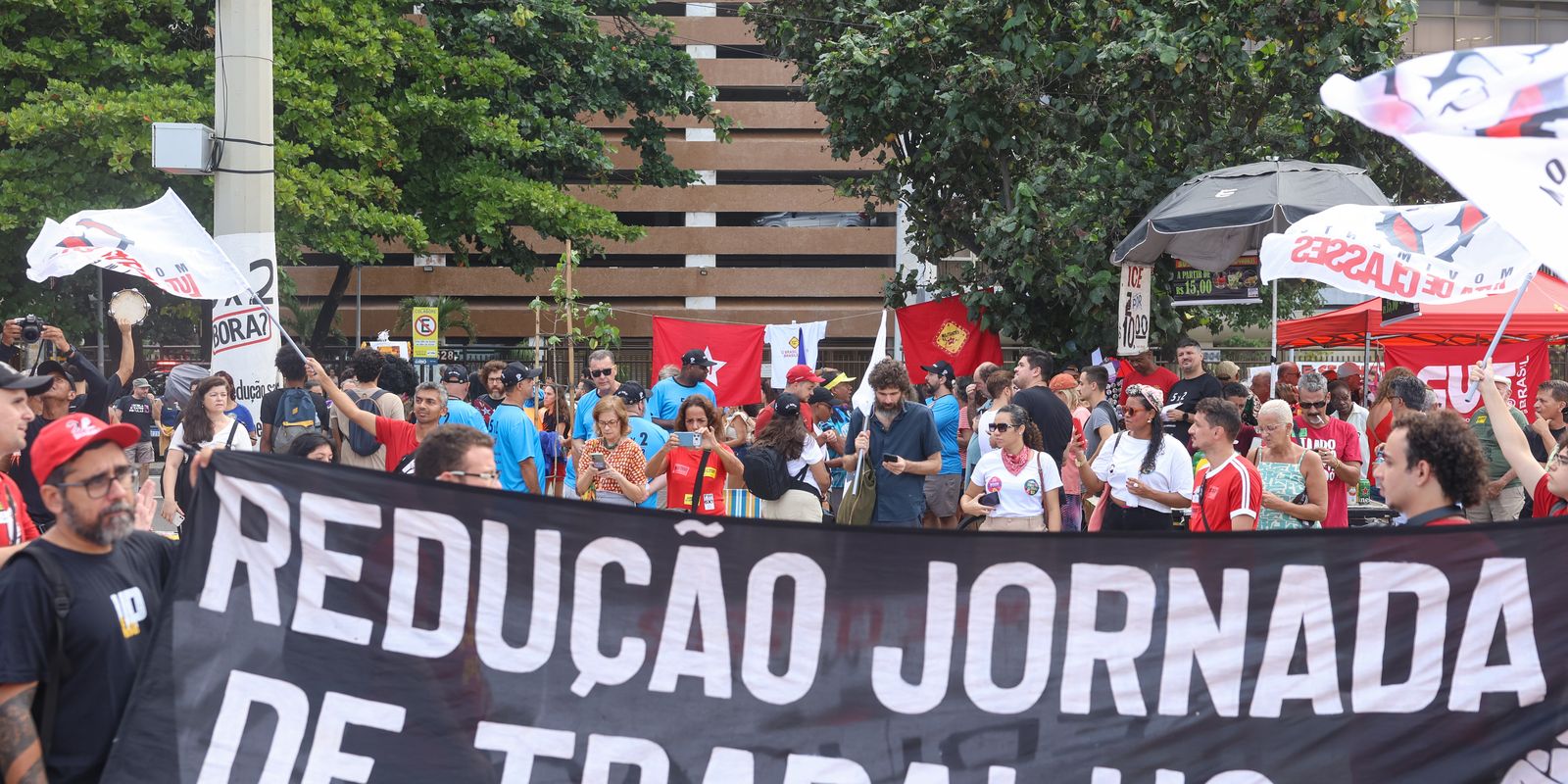 Impactos da escala 6×1 no Brasil: debates, experiências e perspectivas