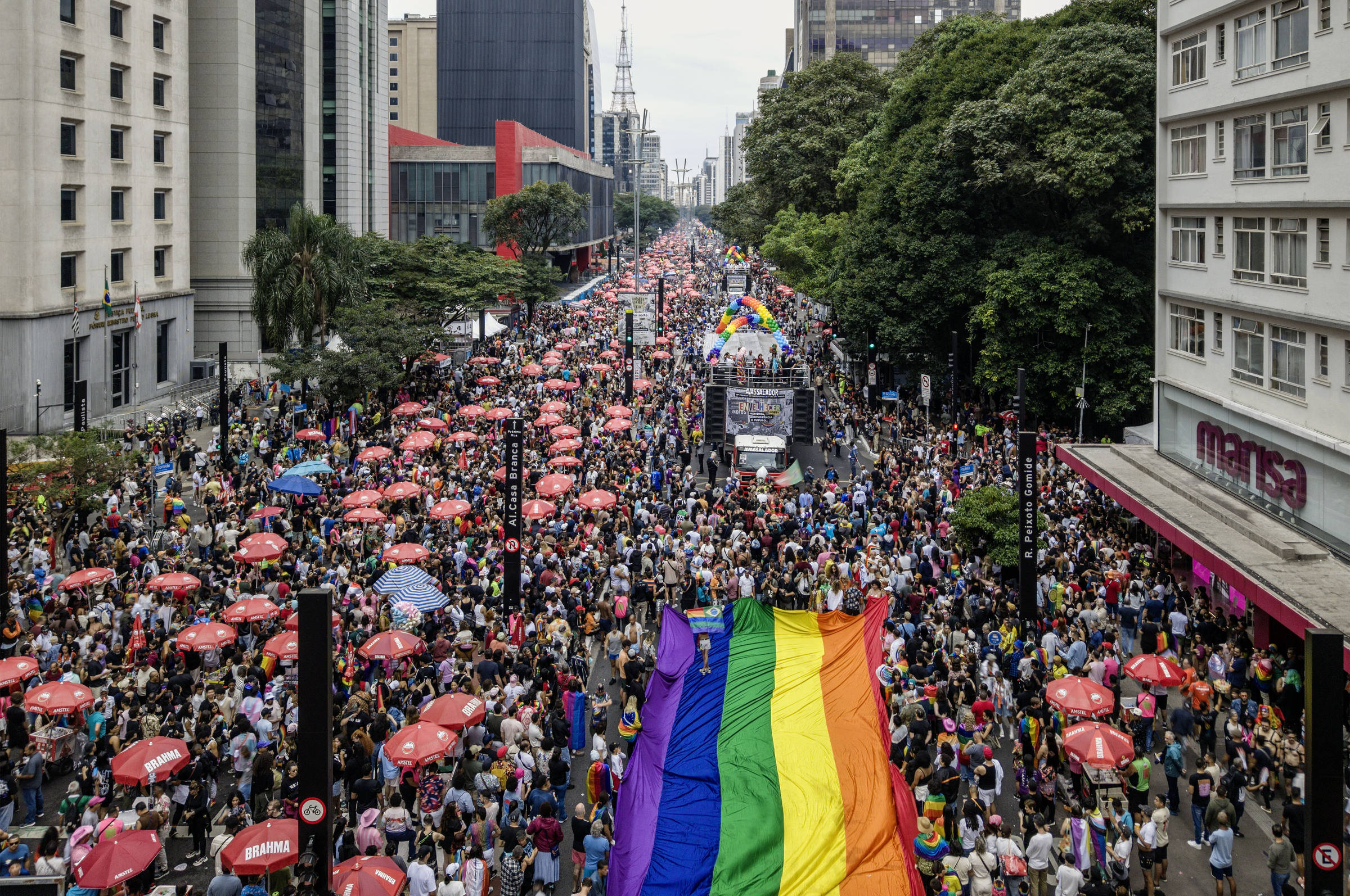 Caminhadas são deixadas de lado em meio à popularidade das corridas em São Paulo
