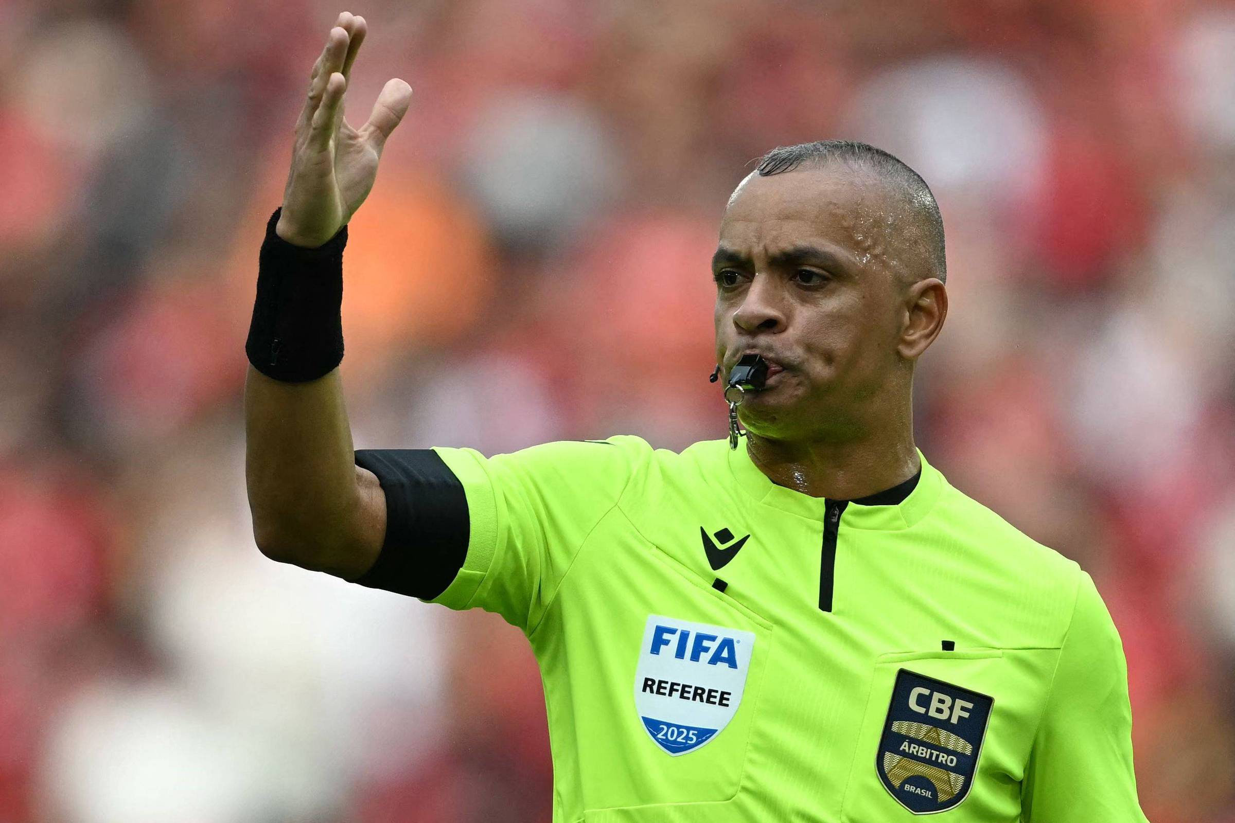 Árbitro brasileiro Wilton Pereira Sampaio é escalado para apitar abertura da Copa do Mundo