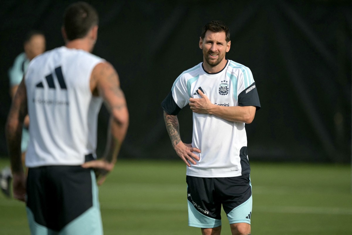 Messi supera preocupações familiares e treina com a Argentina para enfrentar a Áustria na Copa do Mundo