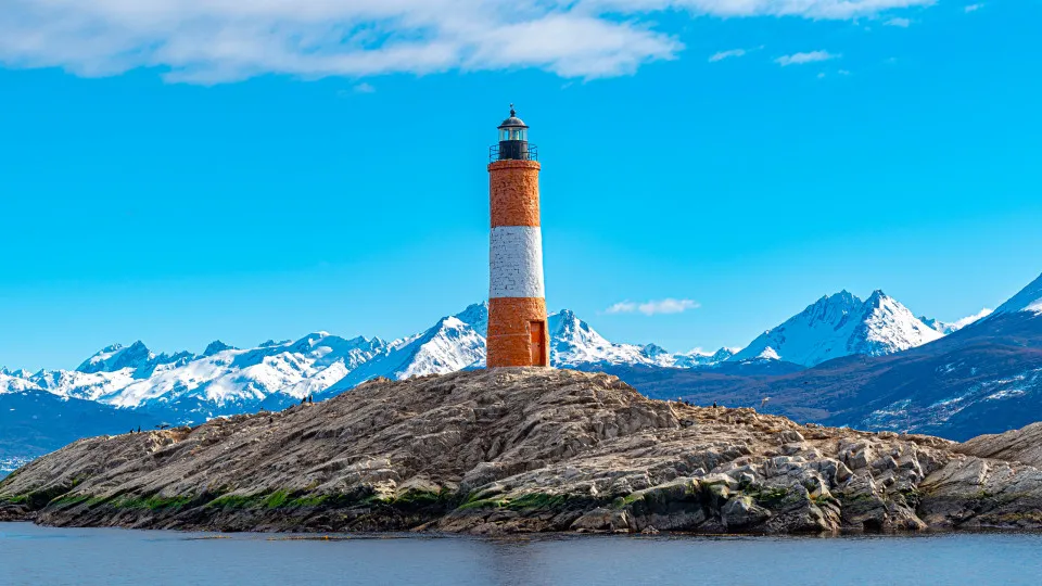 Tragédia durante trilha no Ushuaia: Guia e turista uruguaia perdem a vida