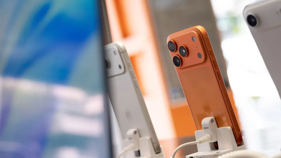 Apple planeja aumentar preços de produtos devido à escassez de chips, diz CEO Tim Cook