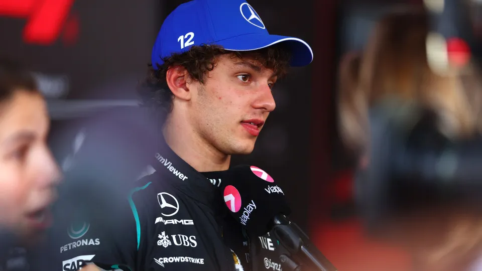 Kimi Antonelli conquista pole position no GP de Mônaco; Bortoleto tem batida e fica em 16º