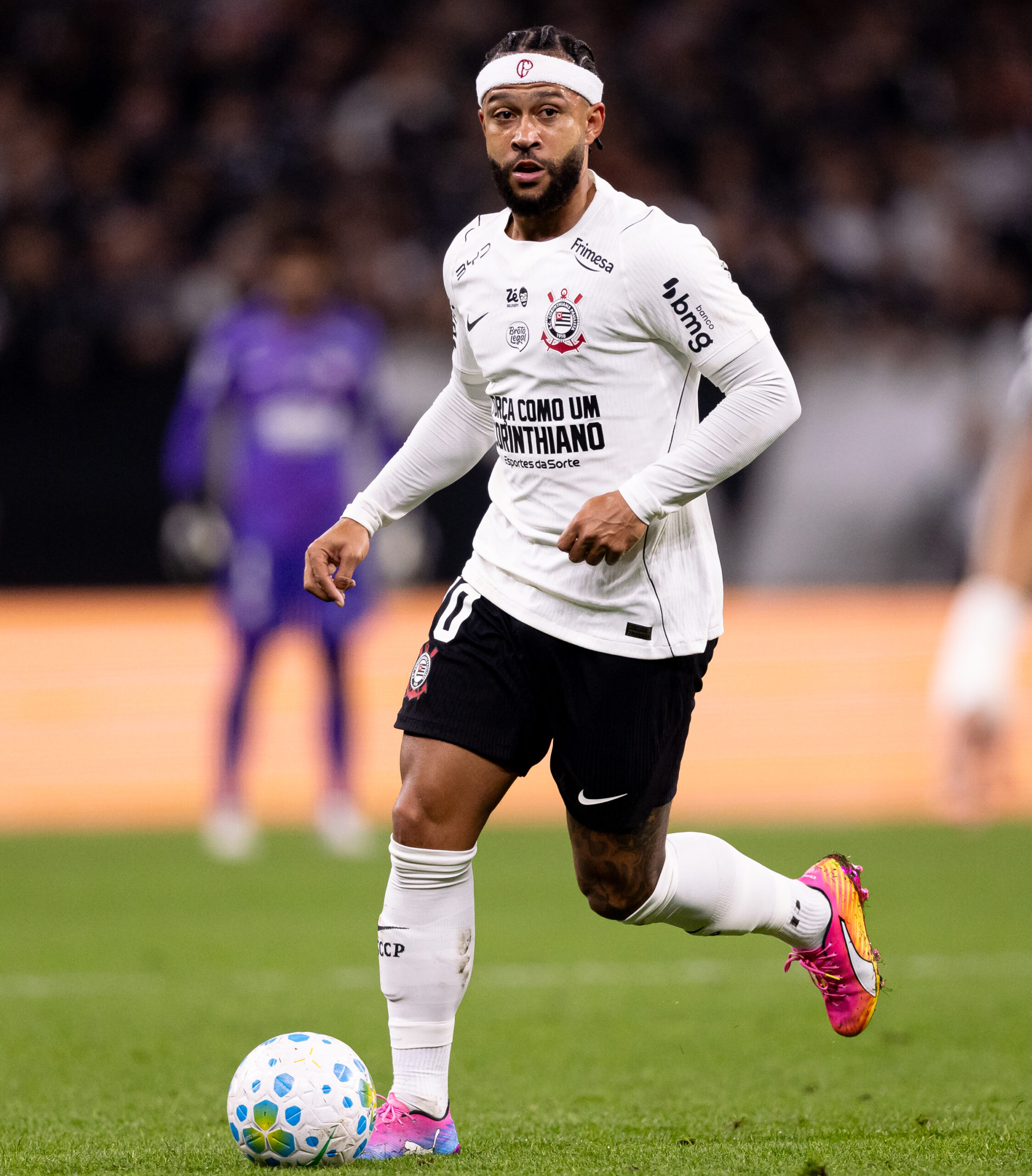 Marcelo Paz Confiante na Renovação de Memphis Depay com o Corinthians