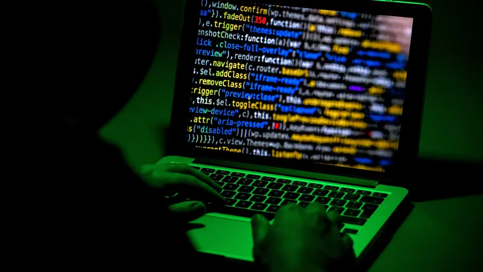 A Ameaça Crescente dos Crimes Digitais no Brasil