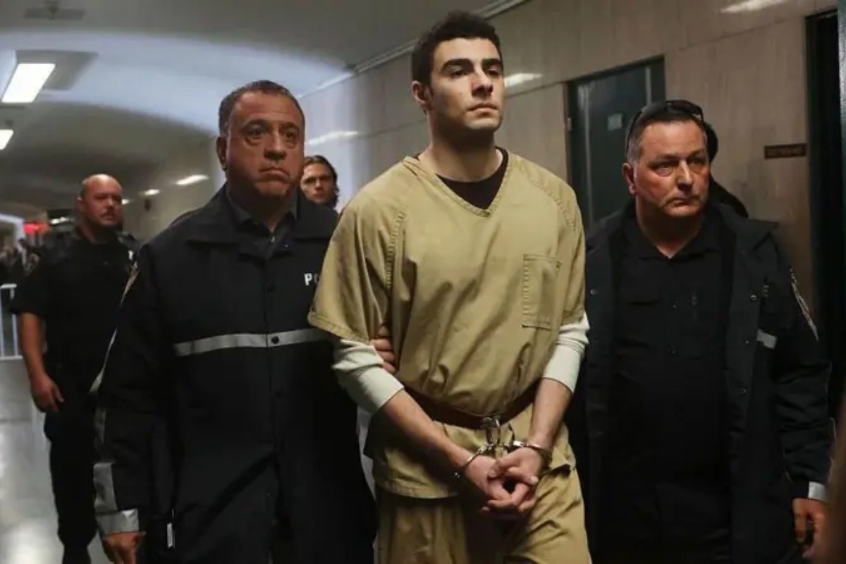Luigi Mangione Confessa Assassinato e Enfrenta Dilemas Jurídicos nos EUA