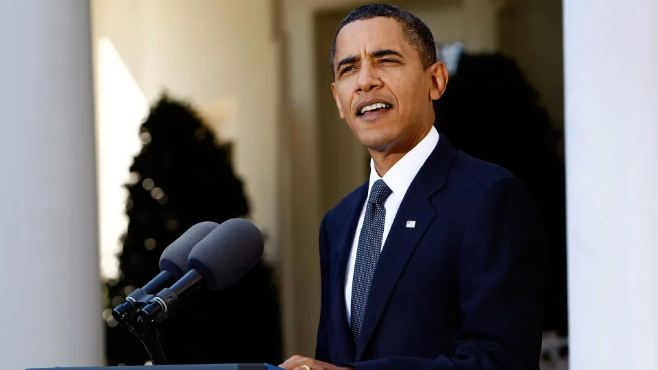 Obama Lança Podcast Sobre Livros Impactantes em Sua Jornada
