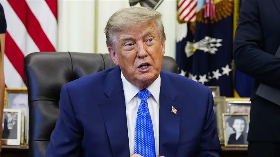 Trump Adia Tarifas ao Canadá e Considera Novo Acordo