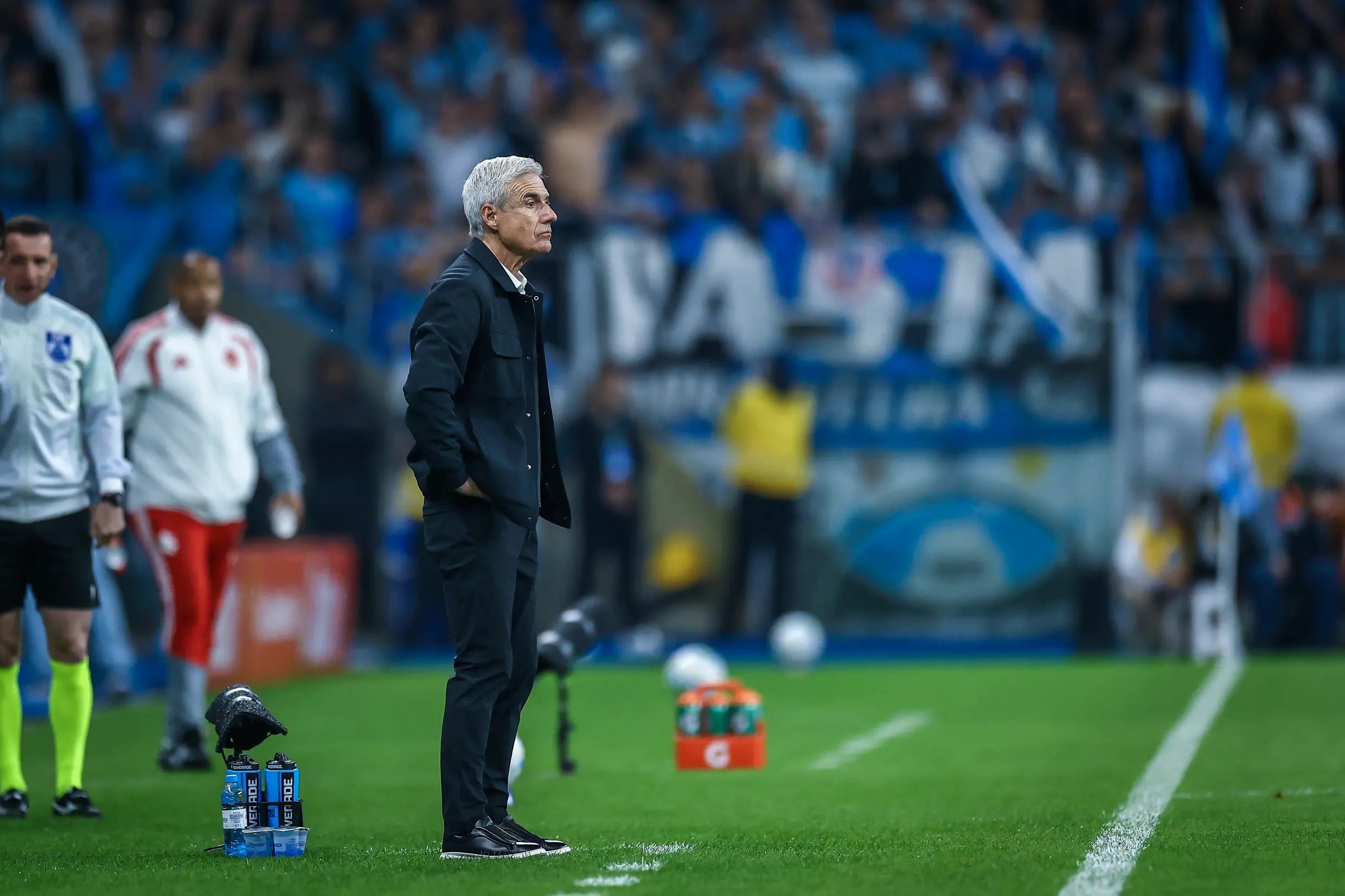 Luís Castro Celebra Avanço do Grêmio na Copa do Brasil