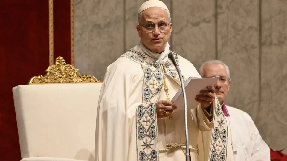 Papa Leão 14 Critica Associação da Extrema Direita com o Cristianismo