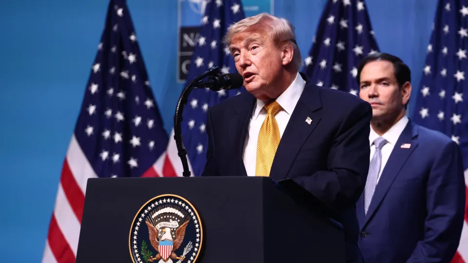 Trump Impede Acesso de Imprensa Crítica à Casa Branca