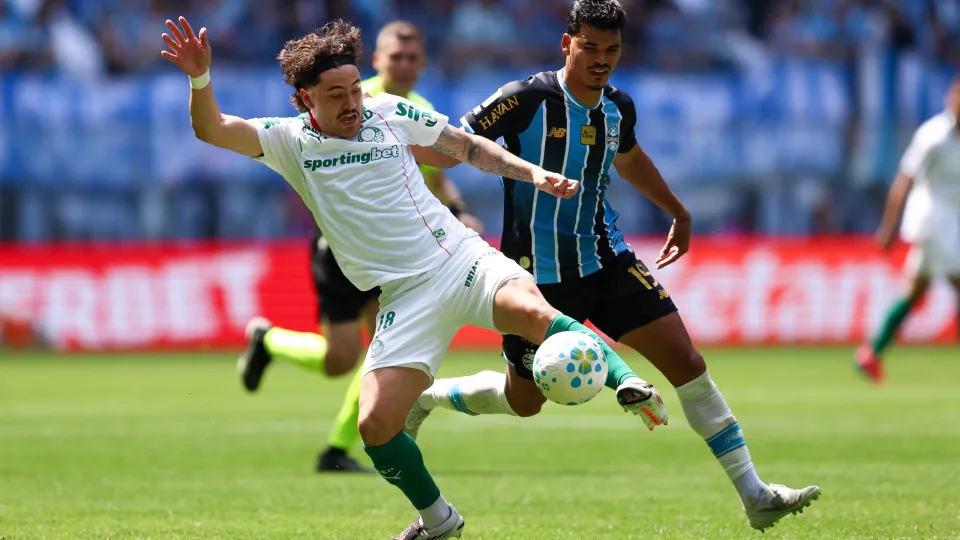 Palmeiras e Grêmio Empatam sem Gols em Disputa Equilibrada